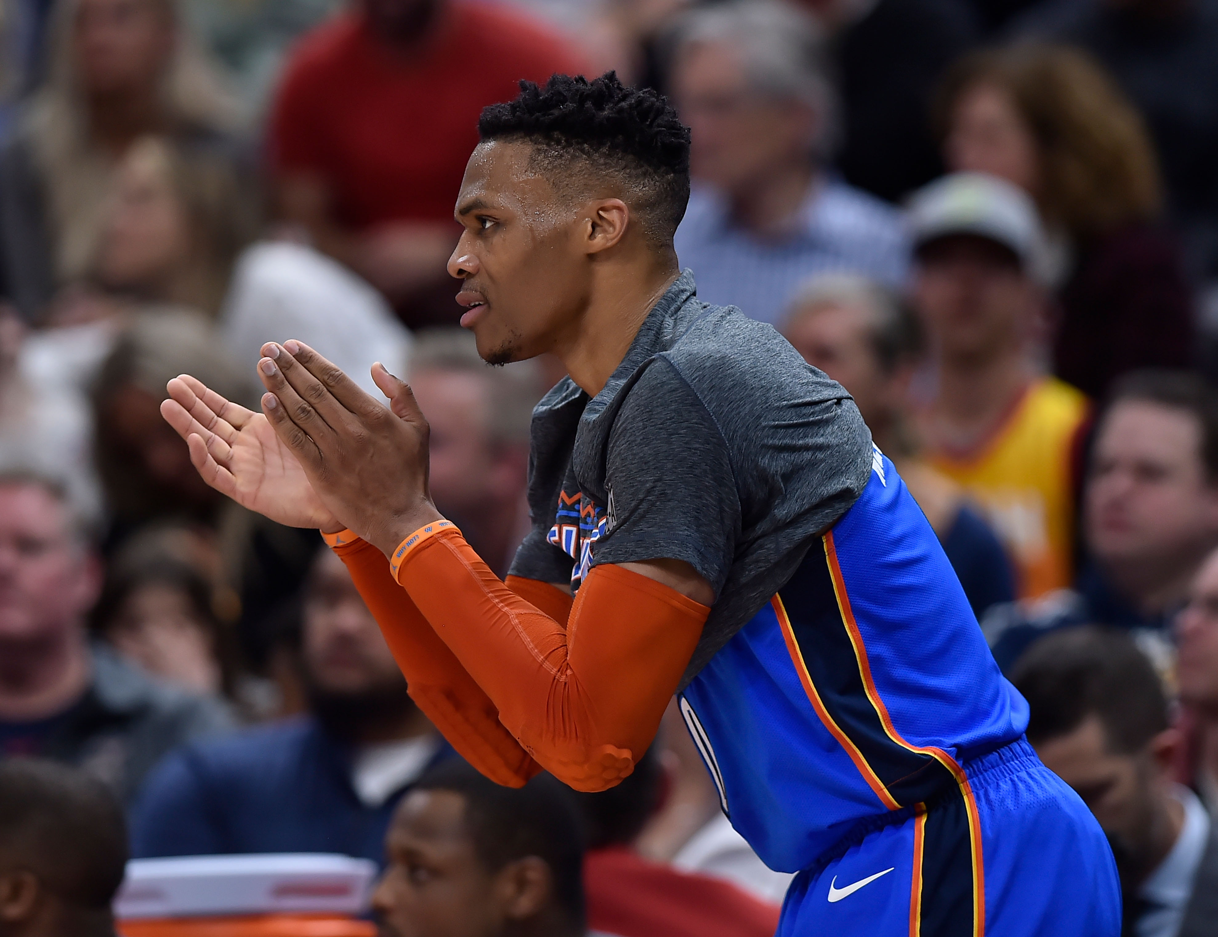 教练不会只 教练不会只